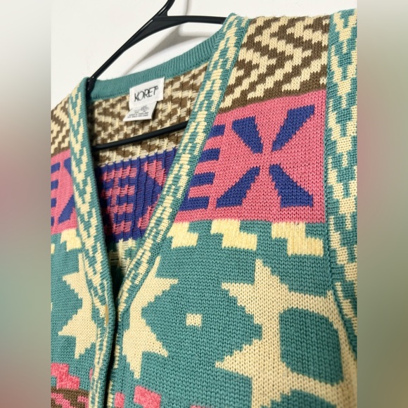 Koret Multicolor Patterned Vest - Picture 3 of 7